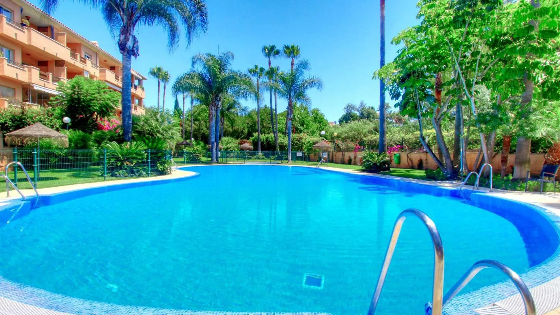 公寓 1039 Beach Front 2 Line Penthouse 马尔韦利亚