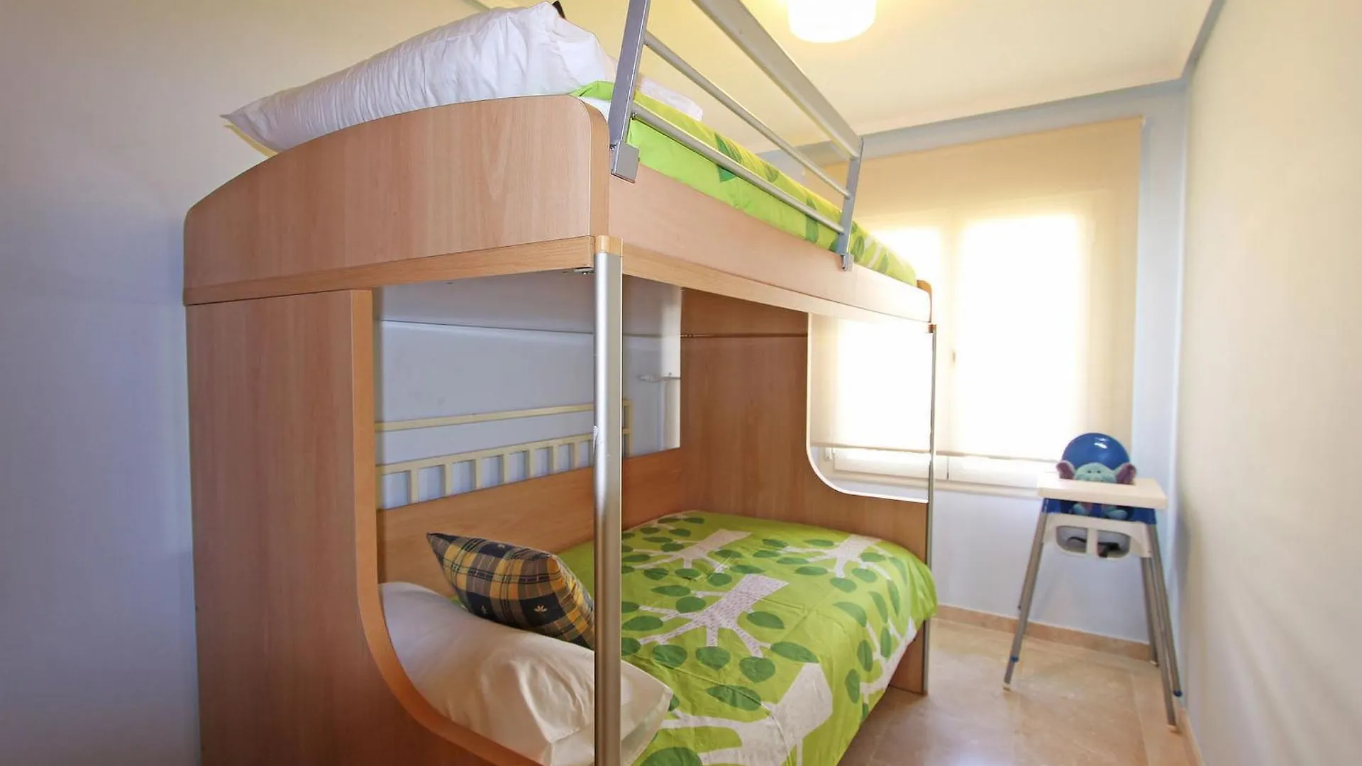 1039 Beach Front 2 Line Penthouse 马尔韦利亚 0*,