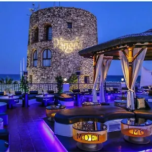 - Alicate Beachfront Apartment-9 Marbella