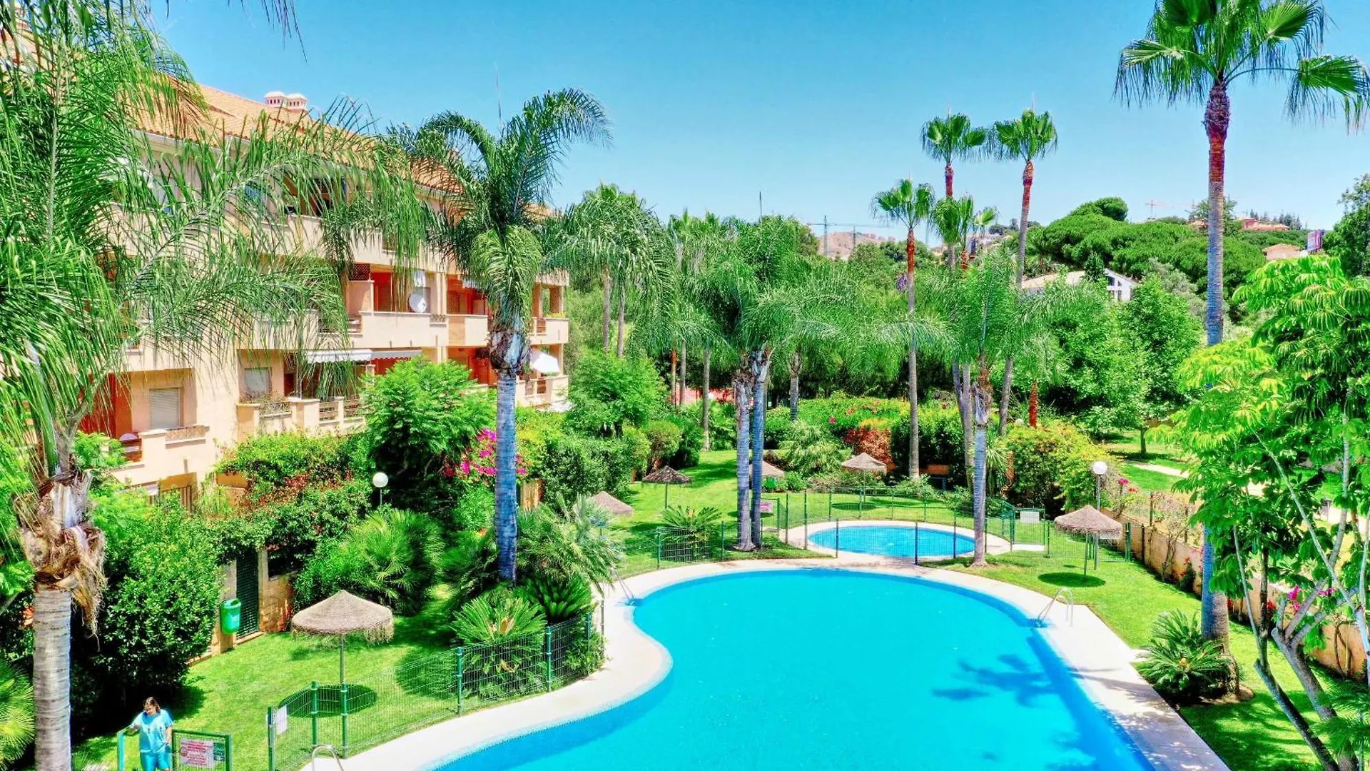 1039 Beach Front 2 Line Penthouse Marbella 0*,  Spanien